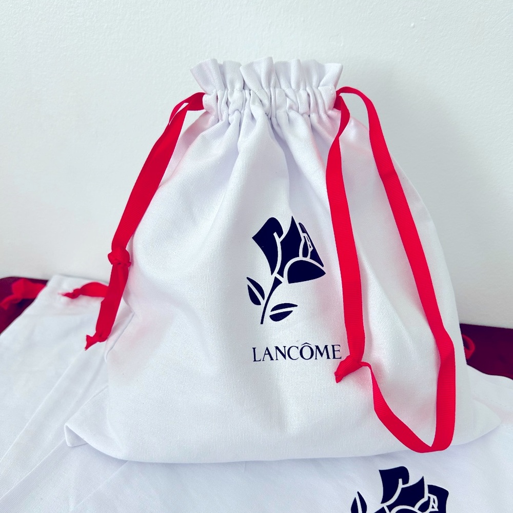 3/$10 Lancôme cosmetics bags bundle